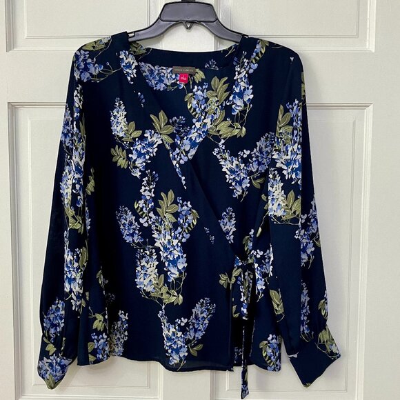 Vince Camuto Top Size Large - Picture 2 of 4